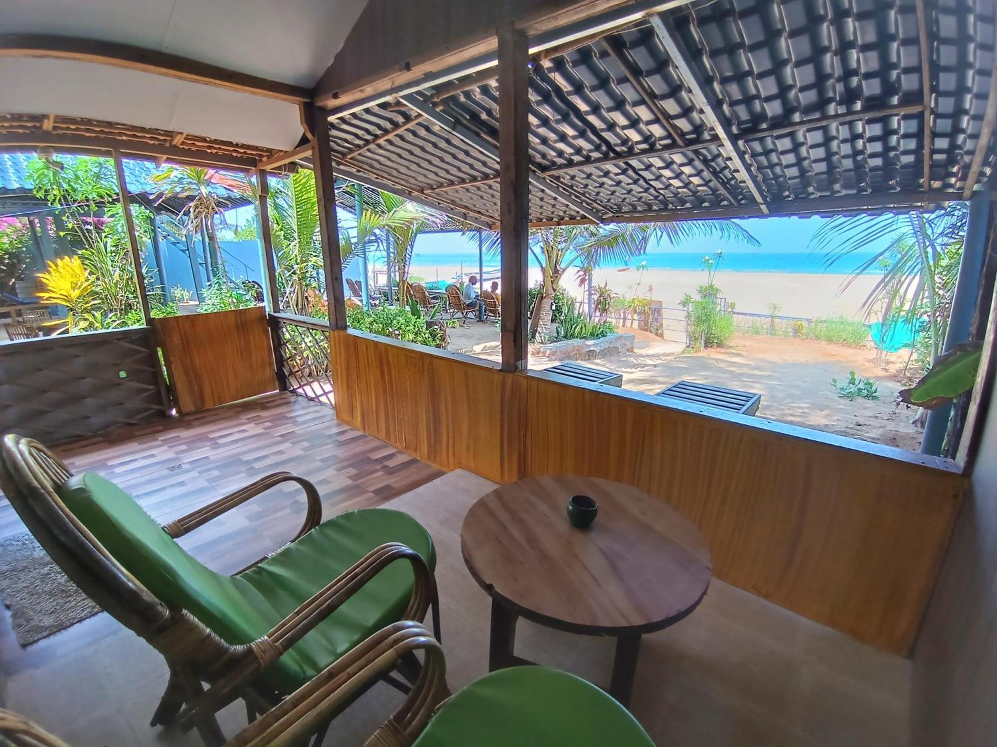 Monsoon Hotel Агонда Екстериор снимка